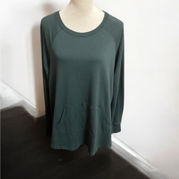 Torrid Green Long Sleeve Relaxed Tunic - Picture 1 of 6